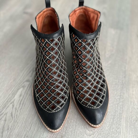 Jeffrey Campbell Womens Taggart Black Leather Cut Out Booties Shoes - Picture 4 of 7